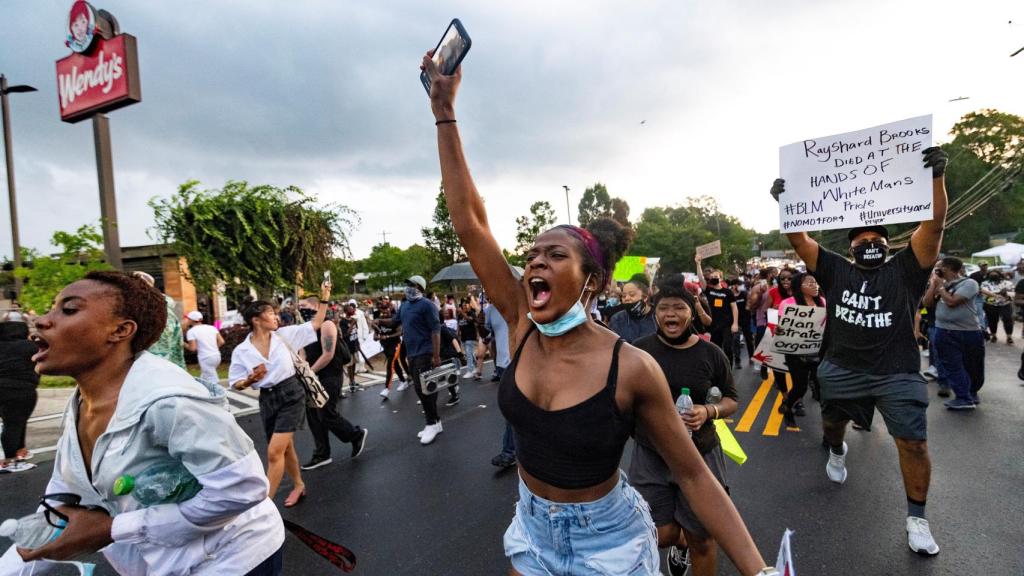 Protestas tras la muerte de Rayshard Brooks.