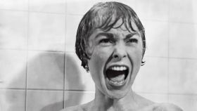 Janet Leigh en la mítica escena de la ducha en Psicosis.