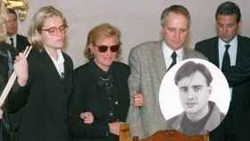 Marimar Blanco, Consuelo Garrido y Miguel Ángel Blanco, durante el entierro del joven concejal asesinado.