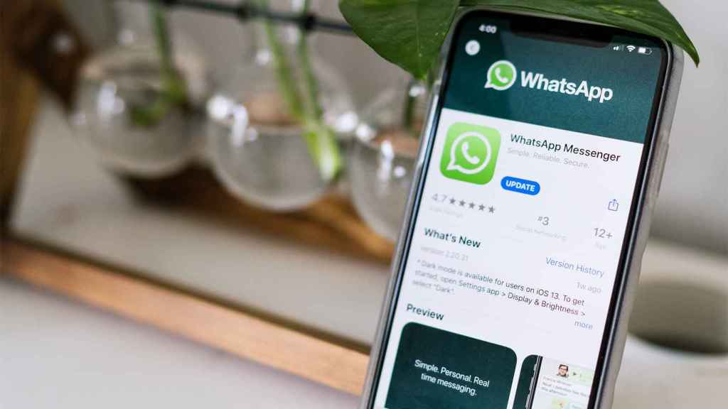 WhatsApp mejorará las notas de voz y el modo oscuro en próximas actualizaciones