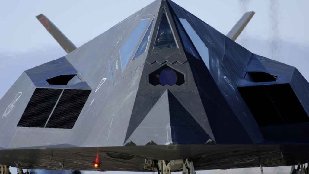 Detalle externo de la cabina del F-117