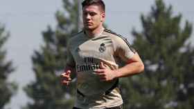 Jovic en el entrenamiento del Real Madrid