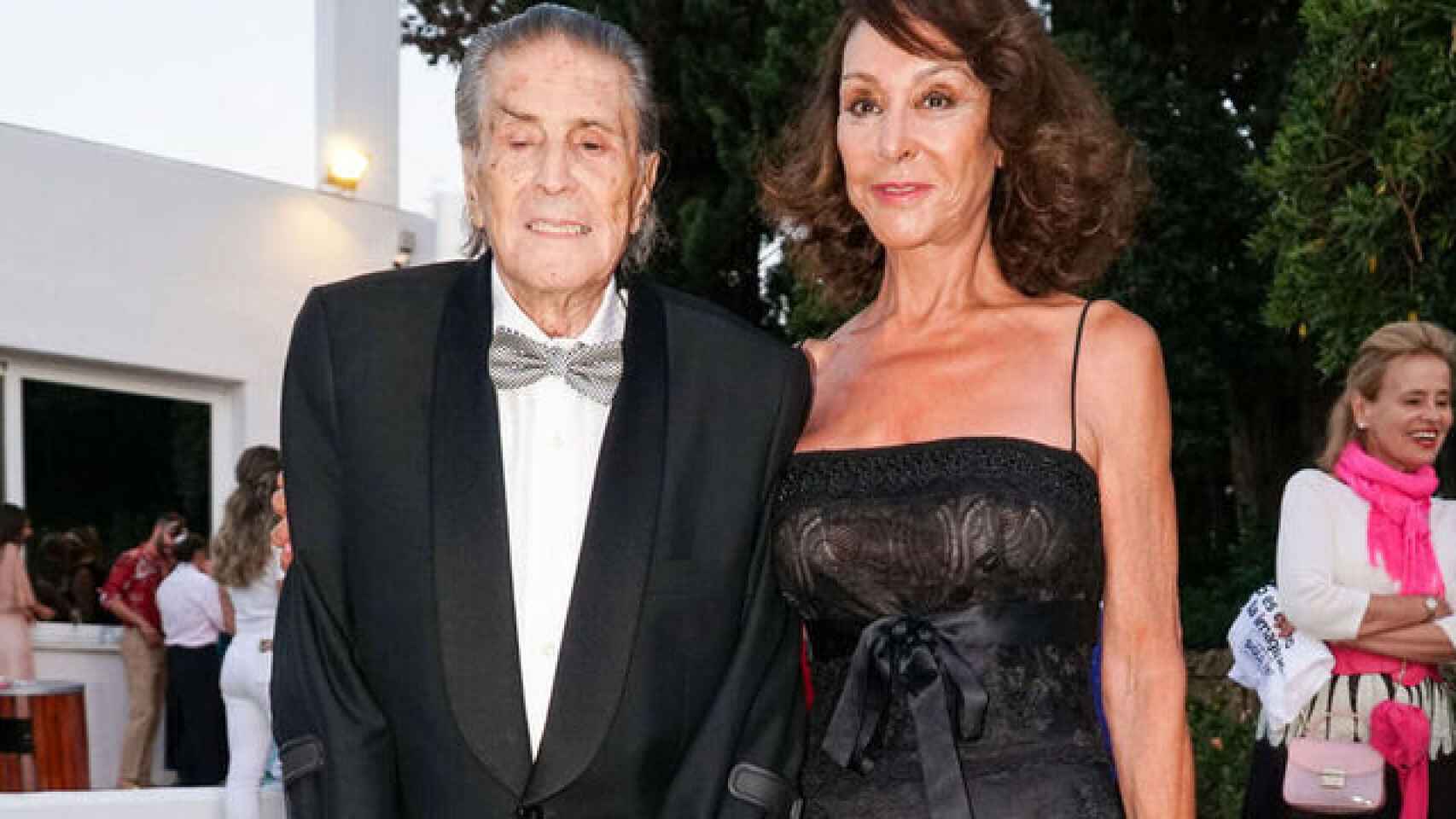 Jaime Ostos junto a su mujer y doctora, María Ángeles Grajal.