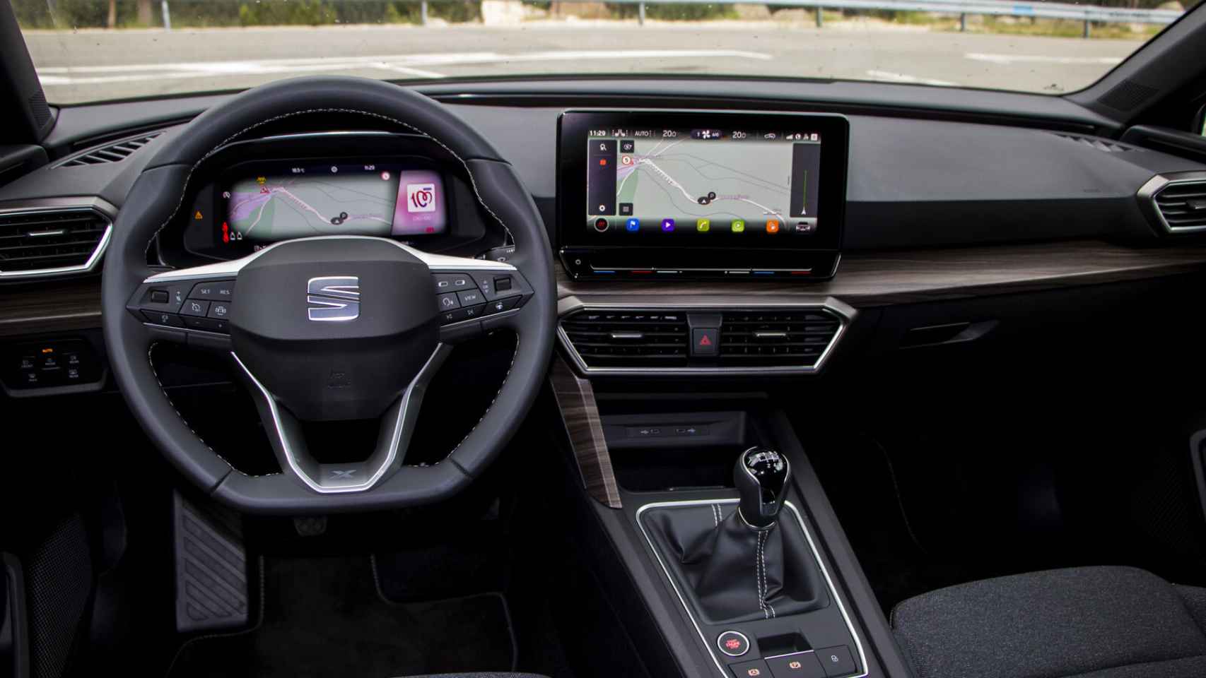 Interior digitalizado del nuevo Seat León.