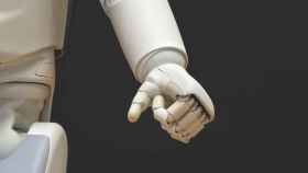 La mano de un robot.