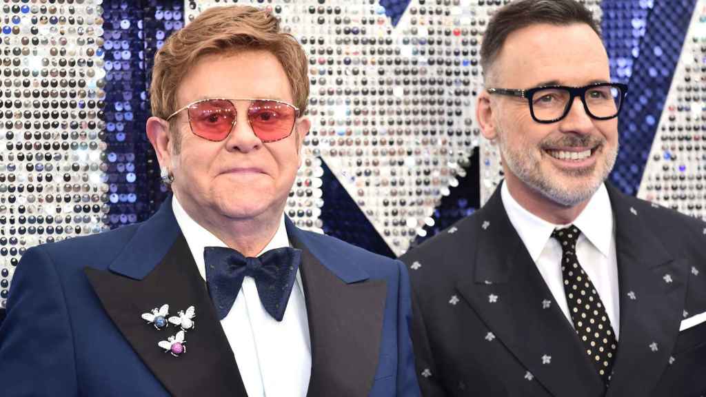 Elton John junto a su marido David Furnish.