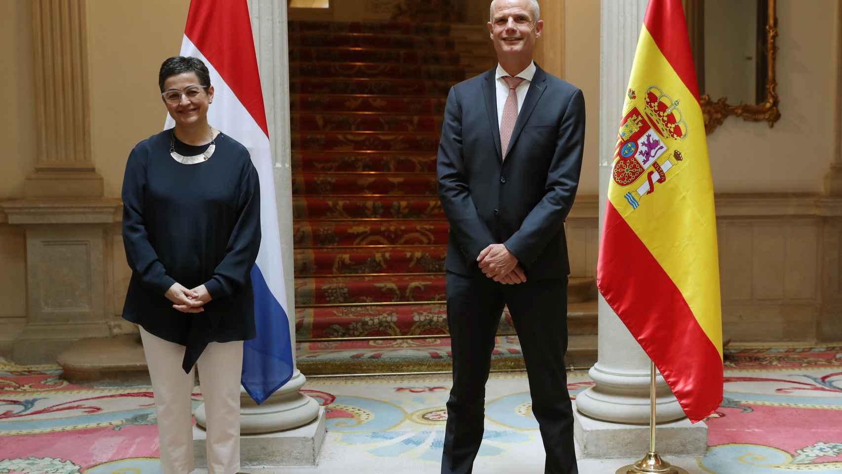 La ministra de Asuntos Exteriores, Arancha González Laya, con su homólogo holandés, Stef Blok, en Madrid.