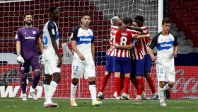 El Atlético de Madrid celebra un gol contra el Alavés