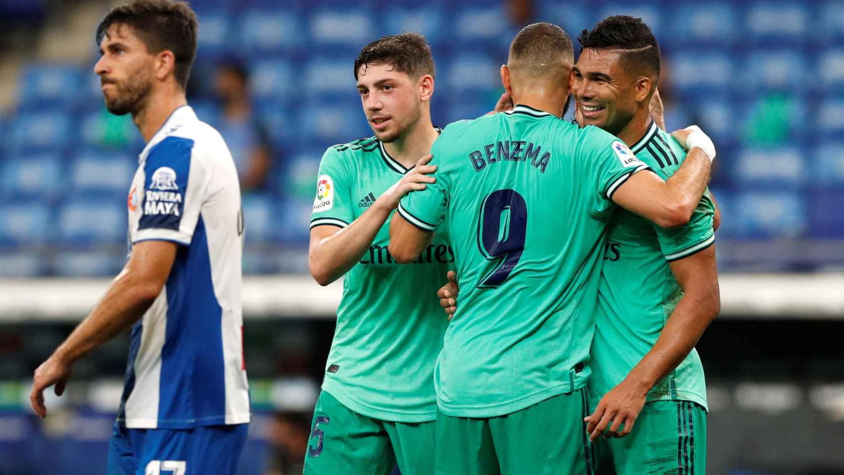 Benzema y Casemiro se abran tras el gol