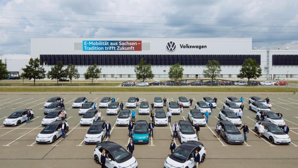 Primeros eléctricos de VW que probarán los empleados.