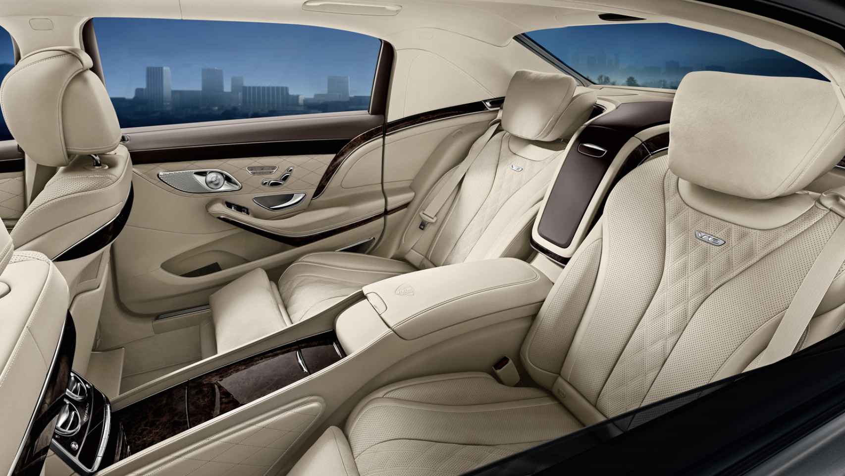 Imagen del interior de un Mercedes Clase S blindado.