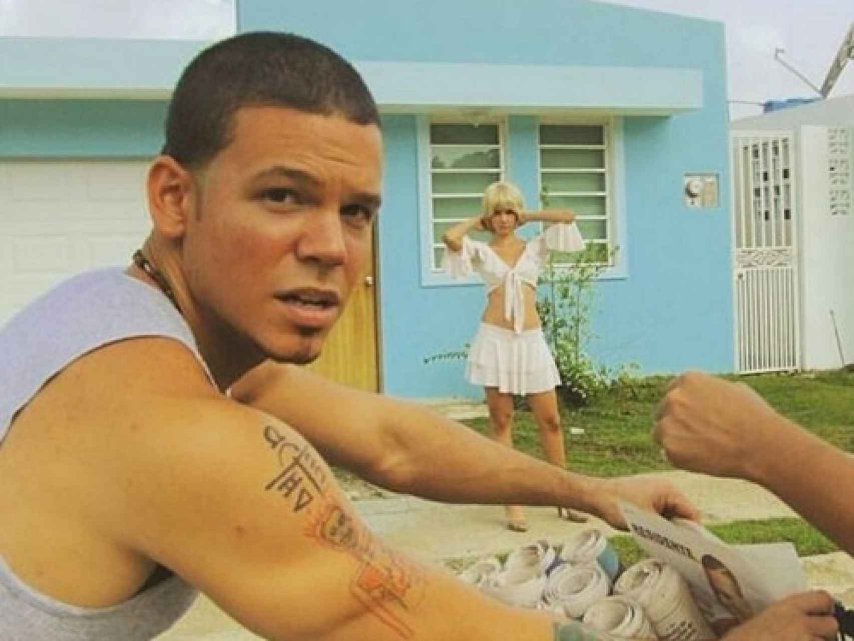 Fotograma de Atrévete, de Calle 13.