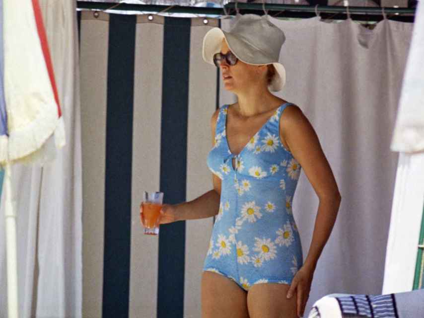 La princesa Grace Kelly en Mónaco en bañador.