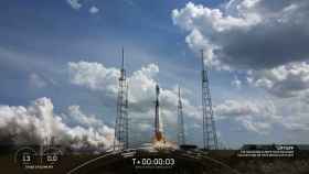 Lanzamiento del satélite GPS para la Fuerza Espacial de EEUU.