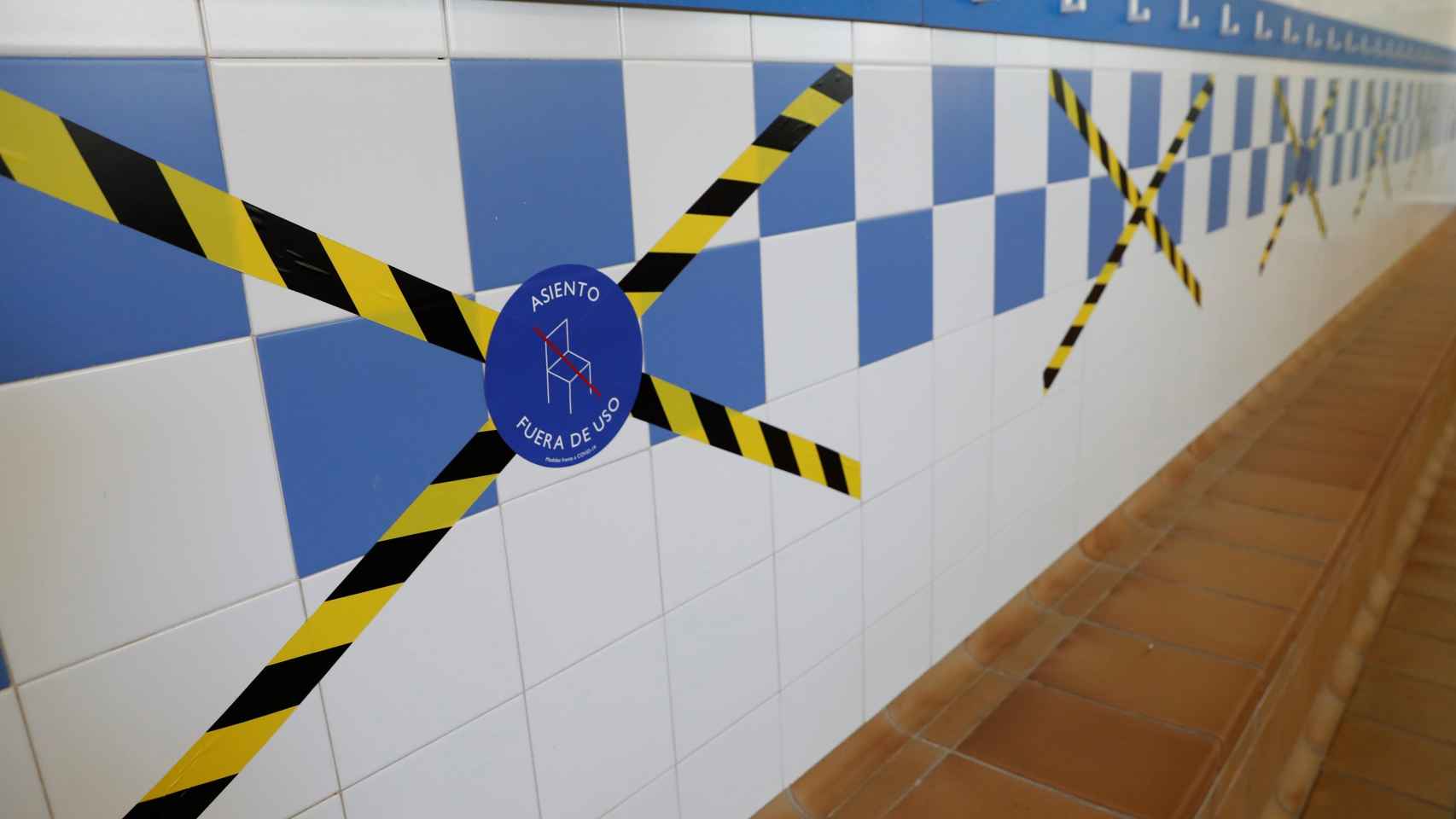 Restricciones en las instalaciones de la piscina del Centro Deportivo Municipal Vicente del Bosque, en la Avenida de Monforte de Lemos que ha reabierto a los usuarios.