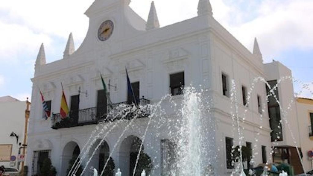 Fachada del Ayuntamiento de Cartaya (Huelva).