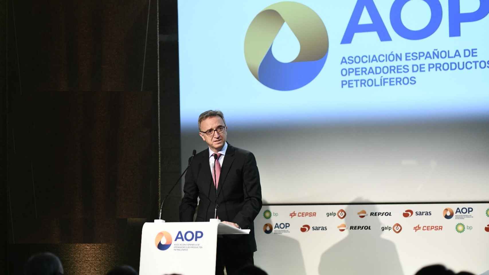 Sector petrolero español: ¿Quién osará invertir en nuestros productos si se prohiben en 2040?
