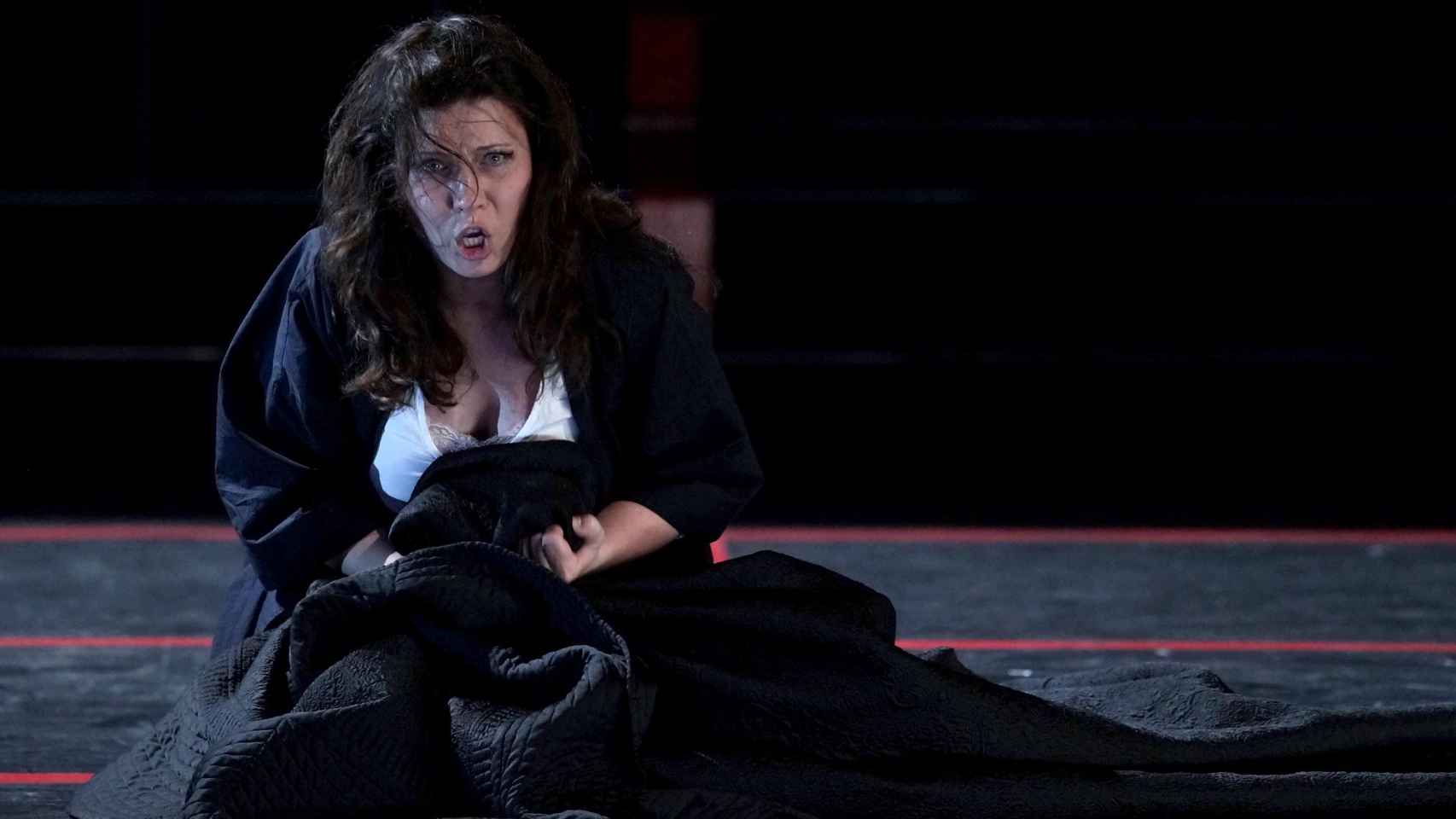Marina Rebeka, durante su interpretación en 'La traviata'. Foto: Javier del Real