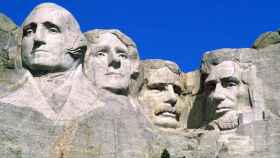 La visita de Trump al monte Rushmore en plena tensión racial, un insulto para los indígenas