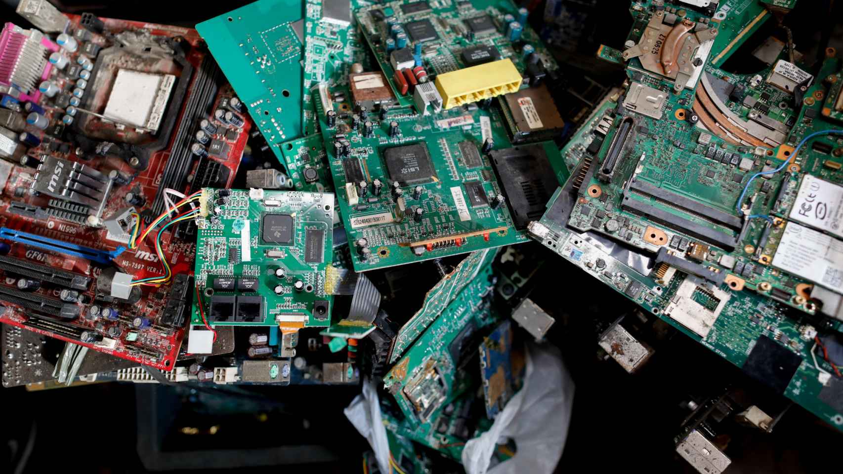 La basura electrónica es otro problema del sector tecnológico