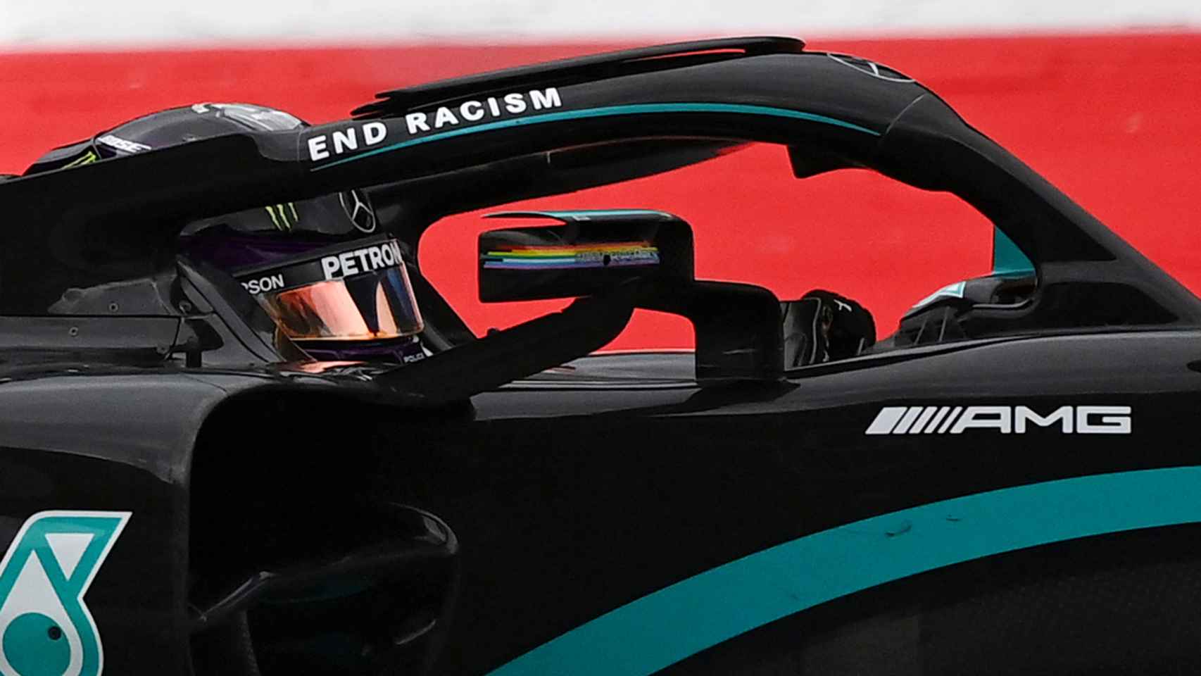 Lewis Hamilton a bordo de su Mercedes en el Gran Premio de Austria de F1