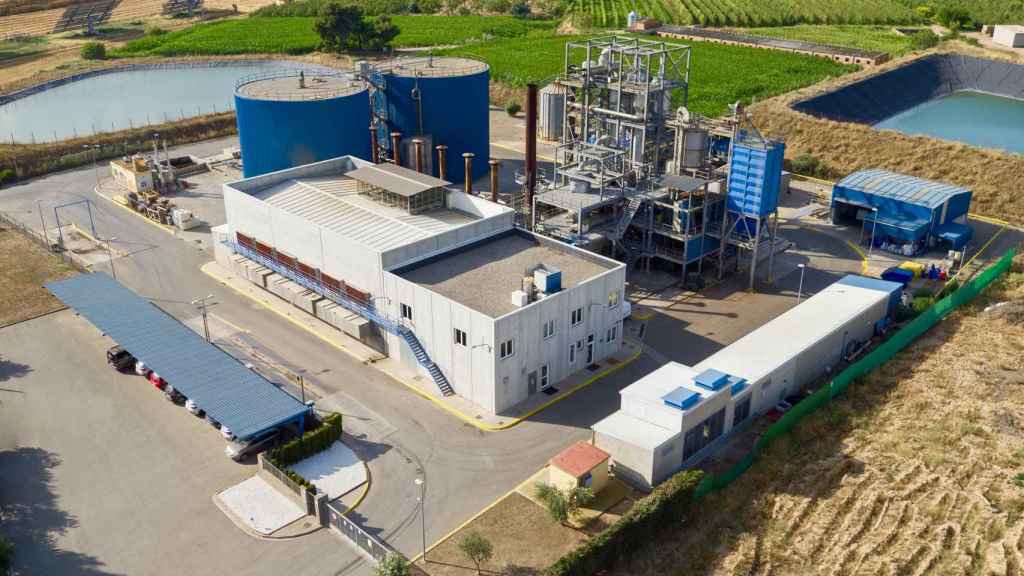 Neoelectra compra una planta de purines para generar biogás y construir una instalación solar