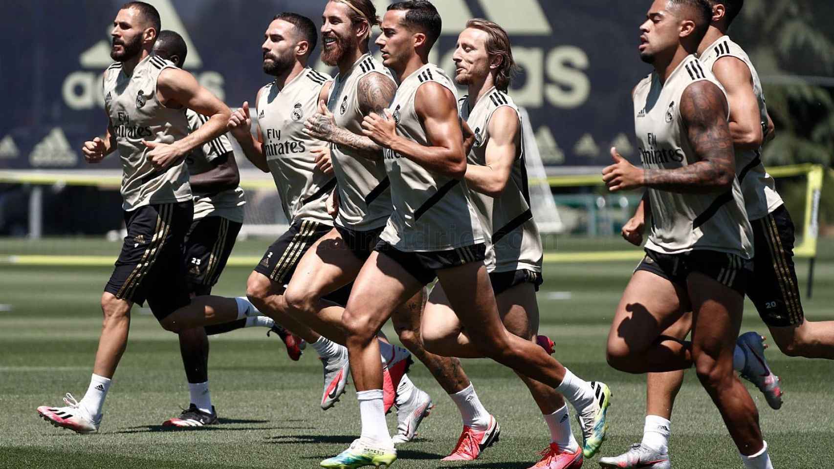 Los jugadores del Real Madrid en un entreno