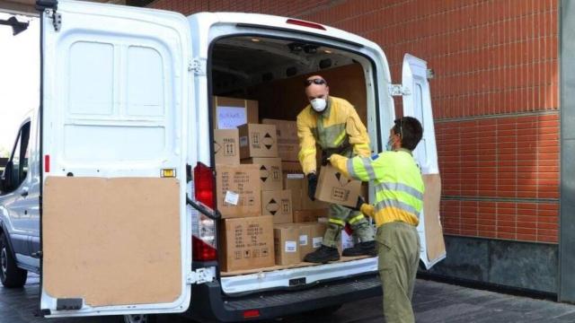 El Gobierno de CLM envía otra remesa de más de 408.000 productos de material sanitario a los centros