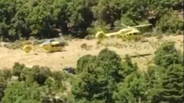 Mueren dos personas al estrellarse un helicóptero en Fórnols (Lérida)