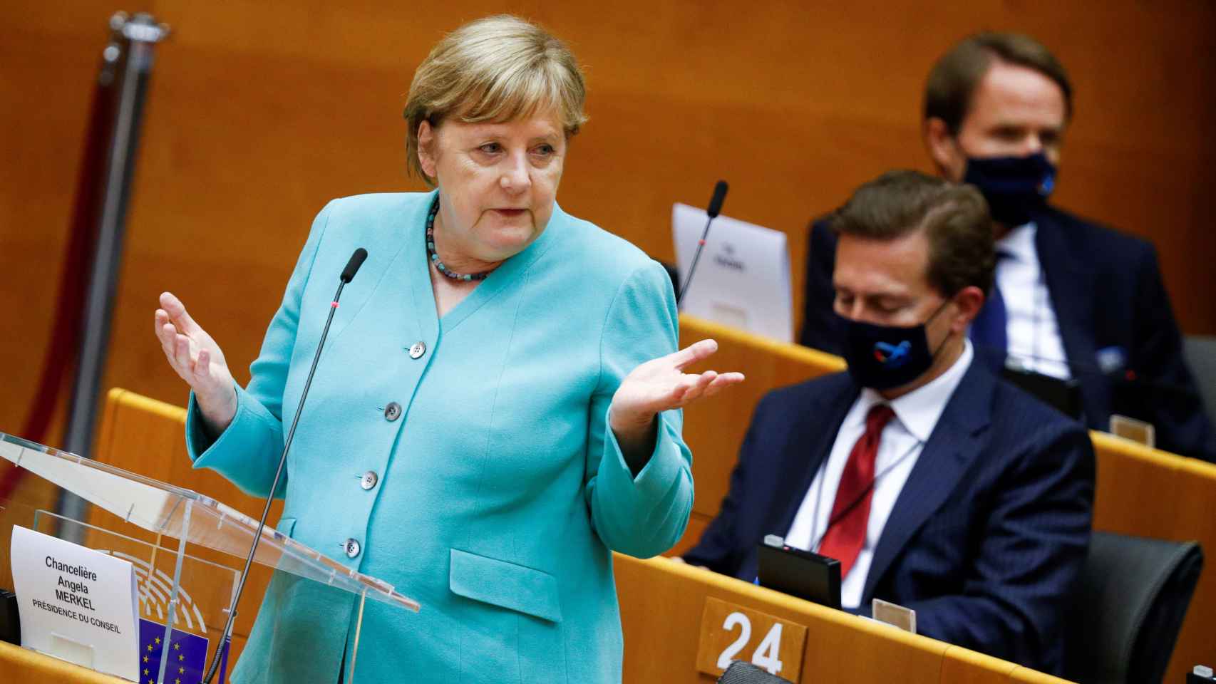 La canciller Angela Merkel, durante su discurso de este miércoles en la Eurocámara