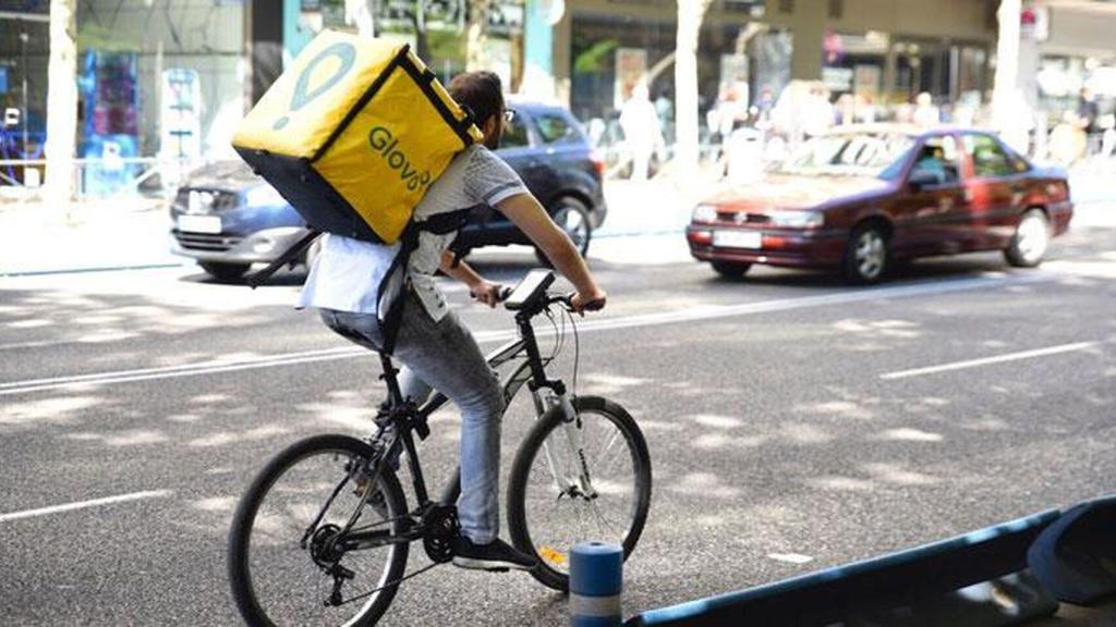 Un rider realizando un reparto, en una imagen de archivo.