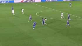 Posición legal de Karim Benzema en el gol de Asensio