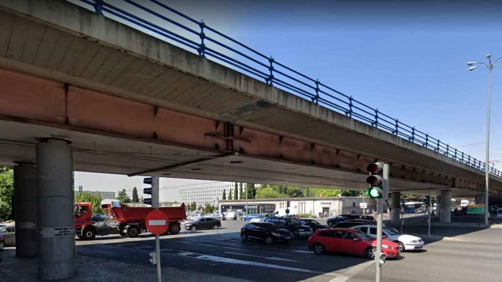 Madrid cierra al tráfico el puente de Joaquín Costa y lo demolerá ...
