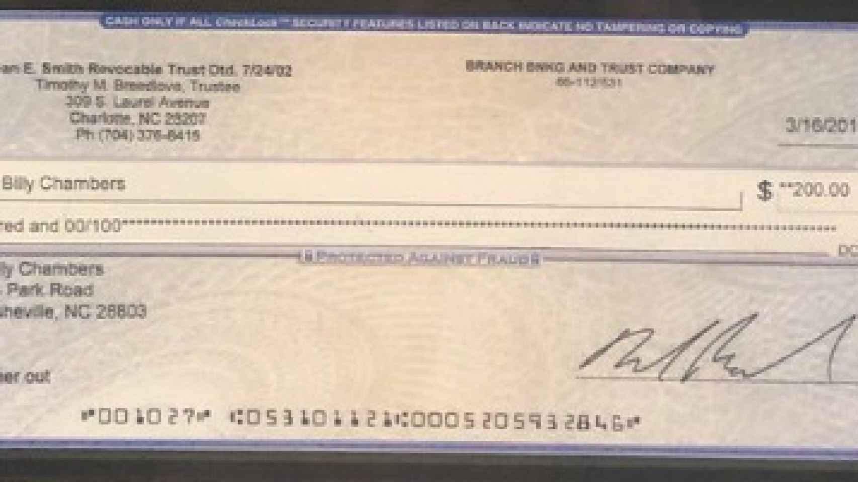 El cheque de 200 dólares que percibió Michael Jordan