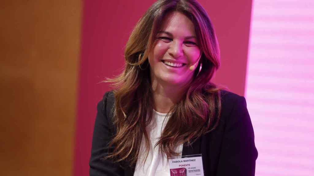 Fabiola Mertínez durante una charla de la fundación Bertín Osborne.