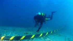 REE pone en servicio el nuevo cable eléctrico submarino que conecta Menorca con Mallorca