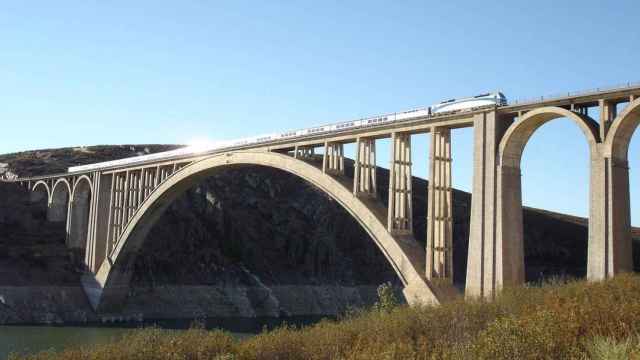 Viaducto Martín Gil, Zamora