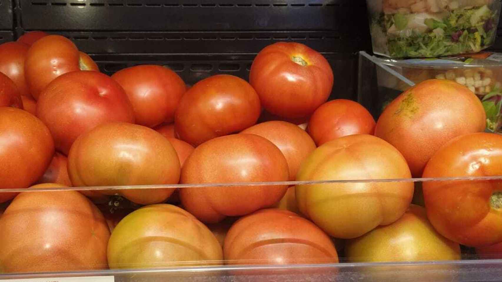 Tomates de ensalada de un supermercado de Madrid.