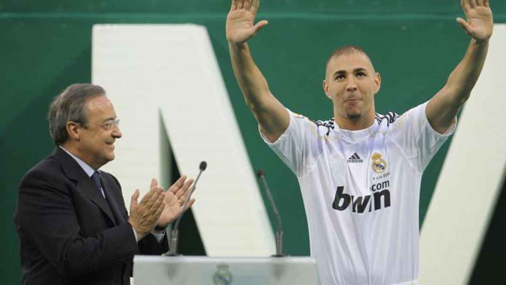 Presentación de Benzema con el Real Madrid