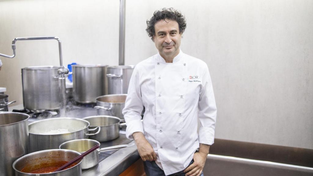 Pepe, en las cocinas de El Bohío.