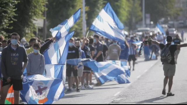 Las concentraciones alrededor de Riazor antes del Deportivo de La Coruña - Fuenlabrada