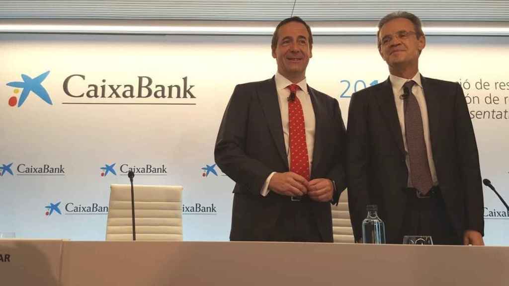 El consejero delegado de CaixaBank, Gonzalo Gortázar, y el presidente, Jordi Gual.