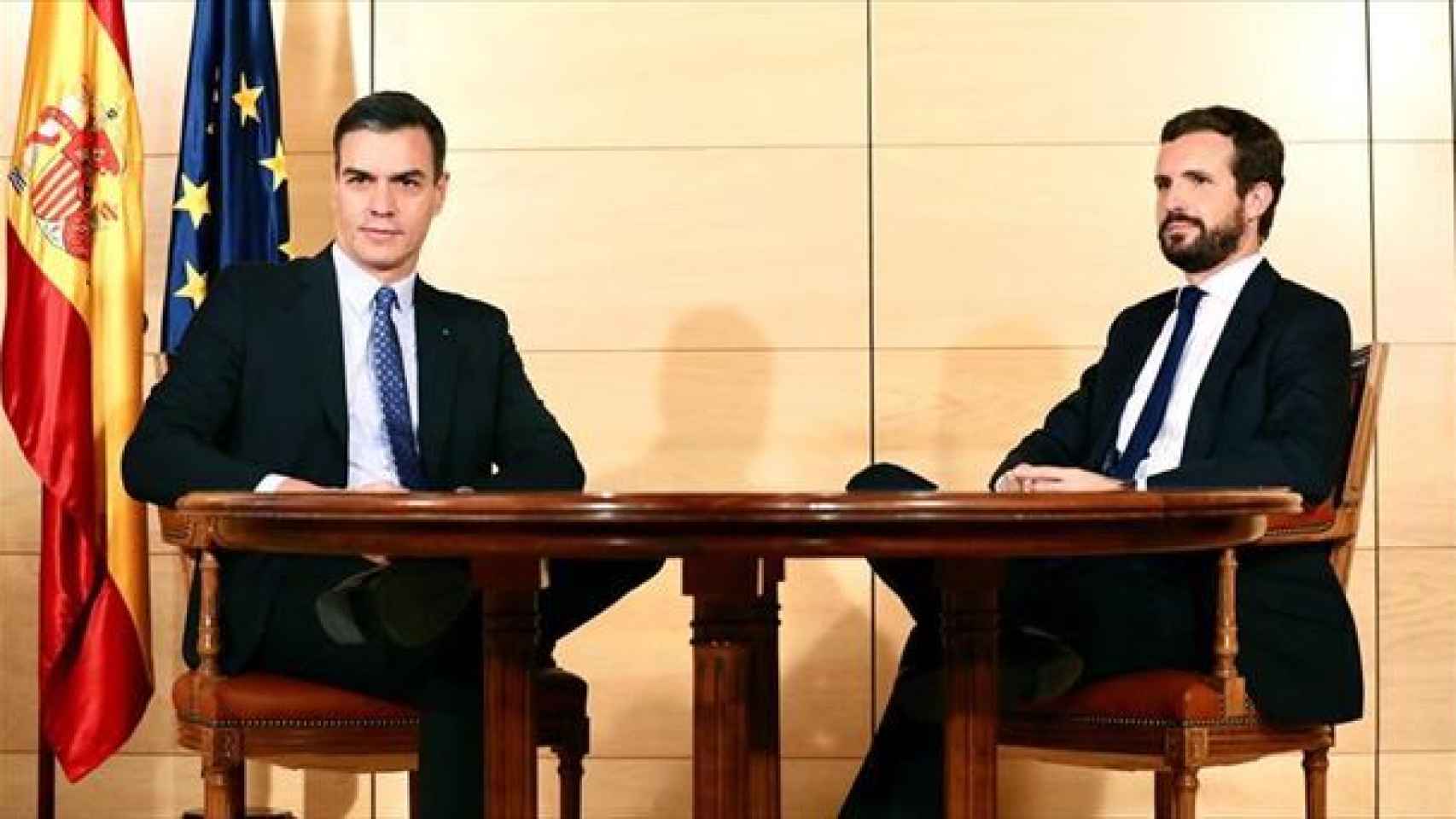 El presidente del Gobierno, Pedro Sánchez, y el líder del PP, Pablo Casado, en un encuentro.
