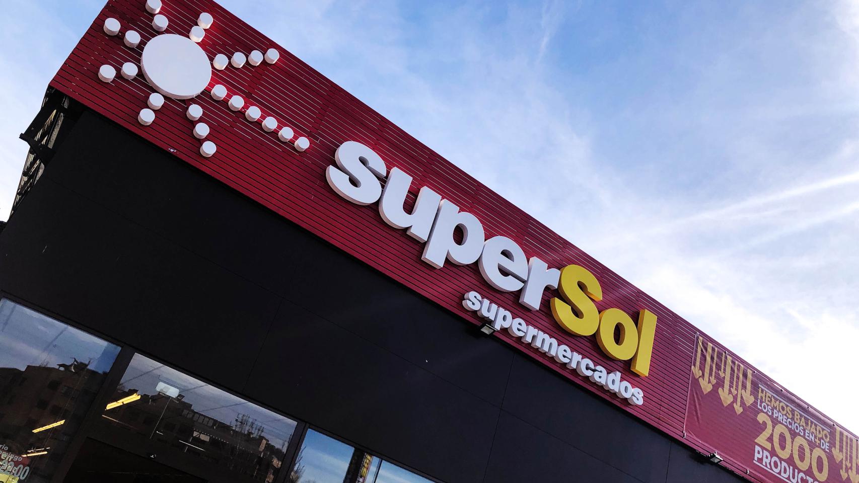 Los números rojos y la salida 'oculta' del dueño lituano de Supersol precipitaron su venta a