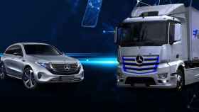 Dos vehículos de Daimler.