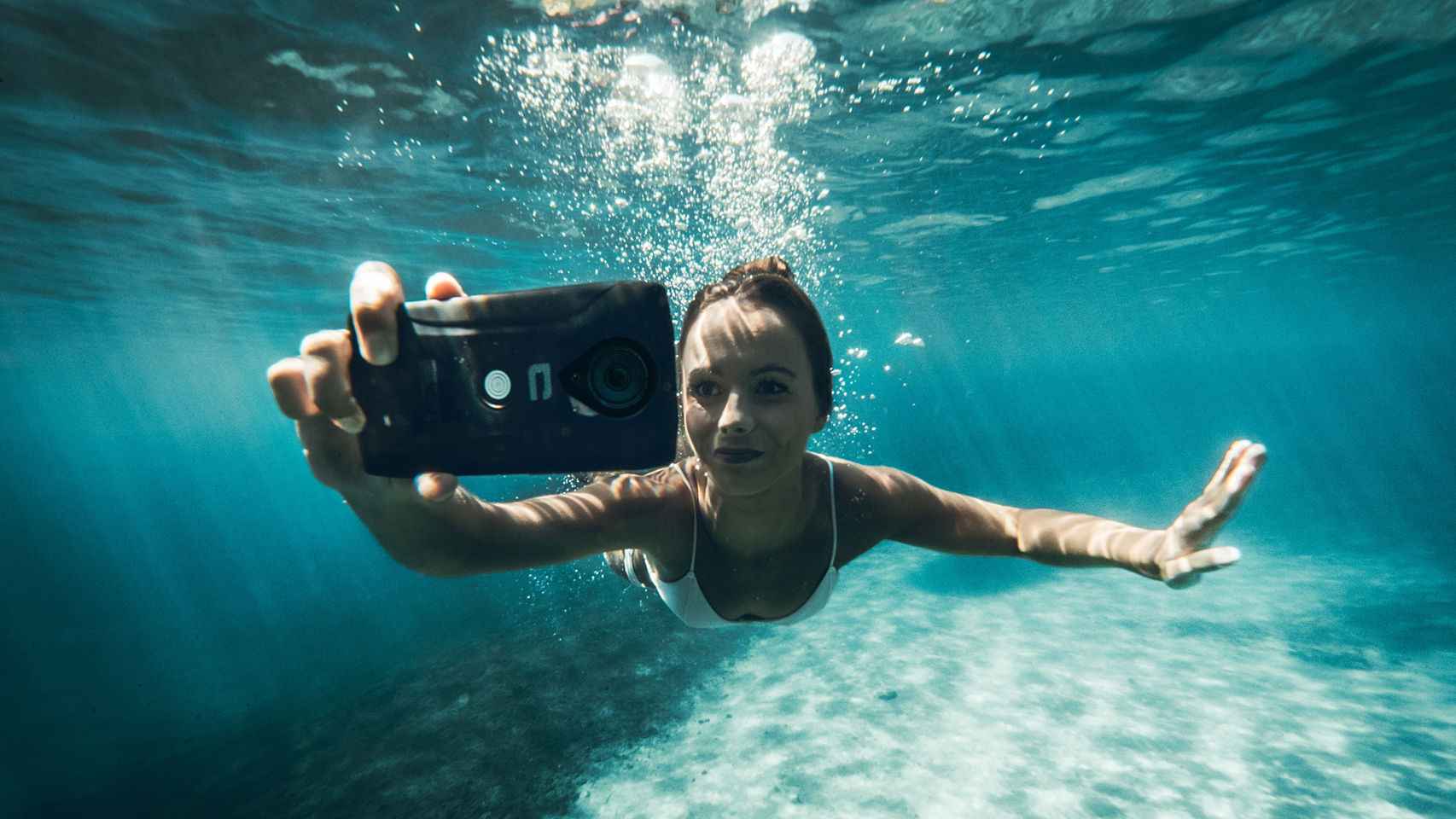 Detectar Volver a disparar provocar Las mejores cámaras de acción para grabar bajo el mar o en la piscina