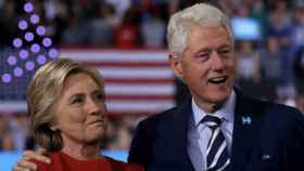 Hillary Clinton y Bill Clinton.