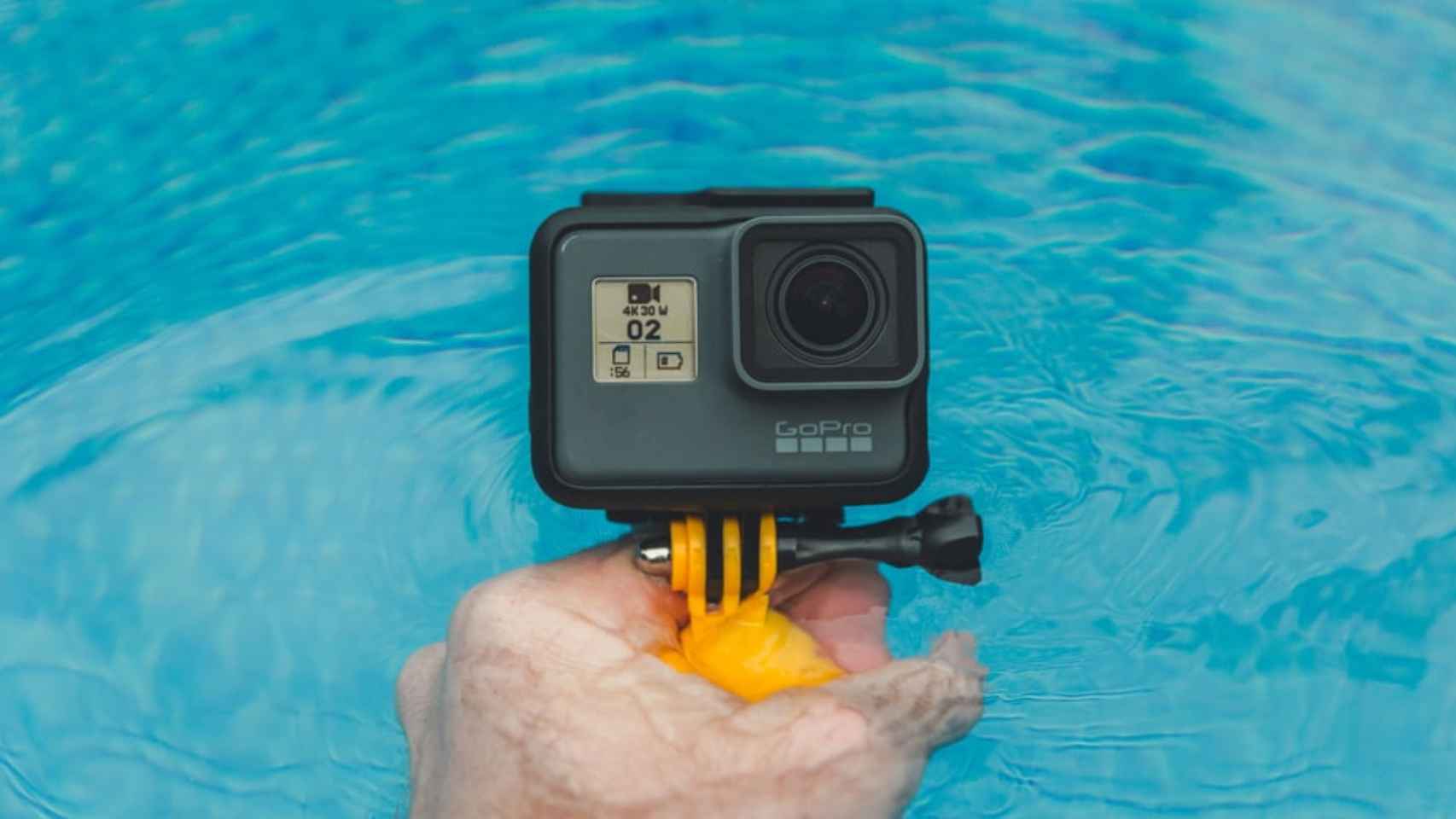 estoy feliz comedia Sencillez Las mejores cámaras de acción para grabar bajo el mar o en la piscina