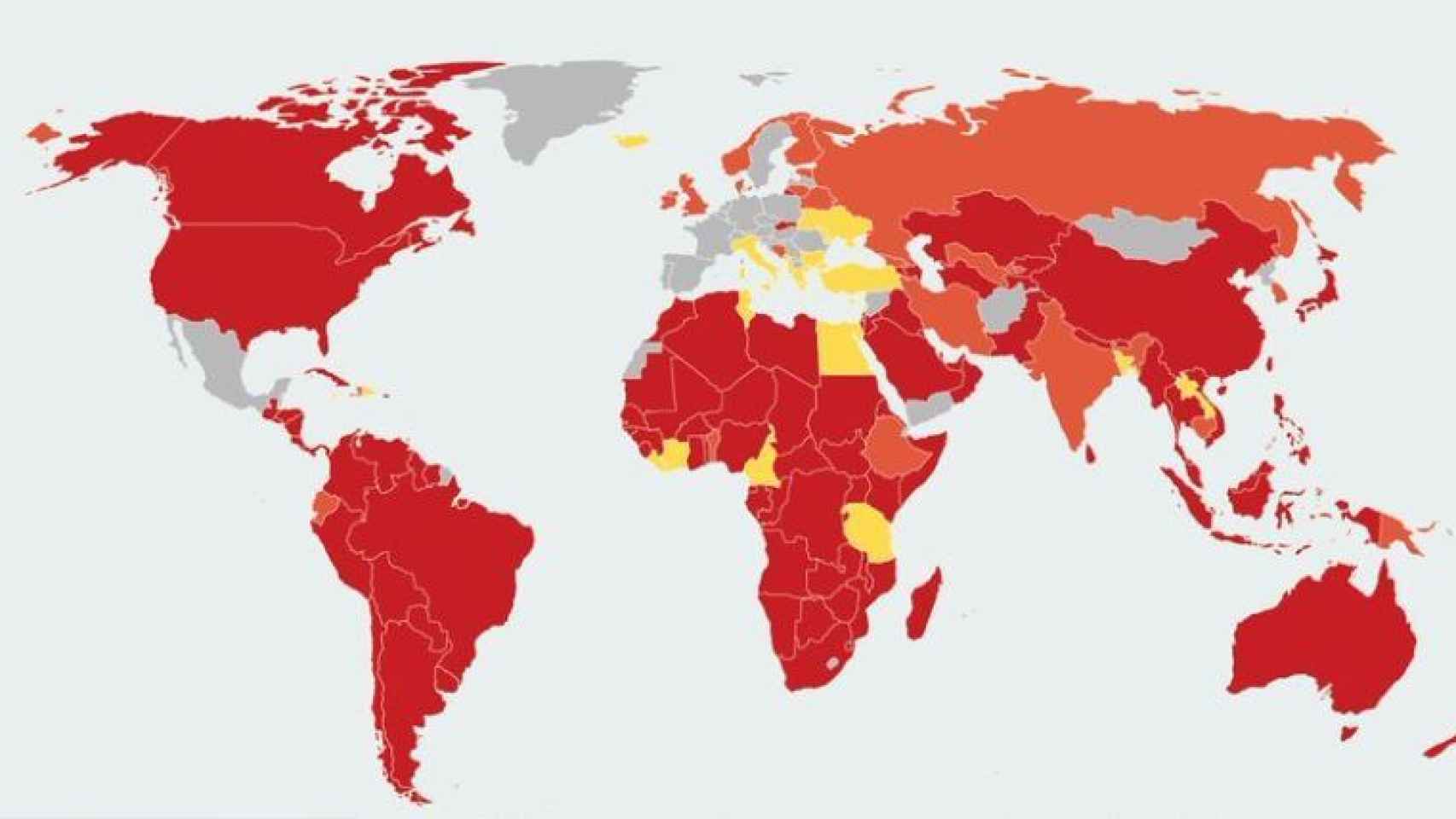 El mapa de los países que imponen restricciones: del rojo (las más estrictas), al amarillo (las más laxas).