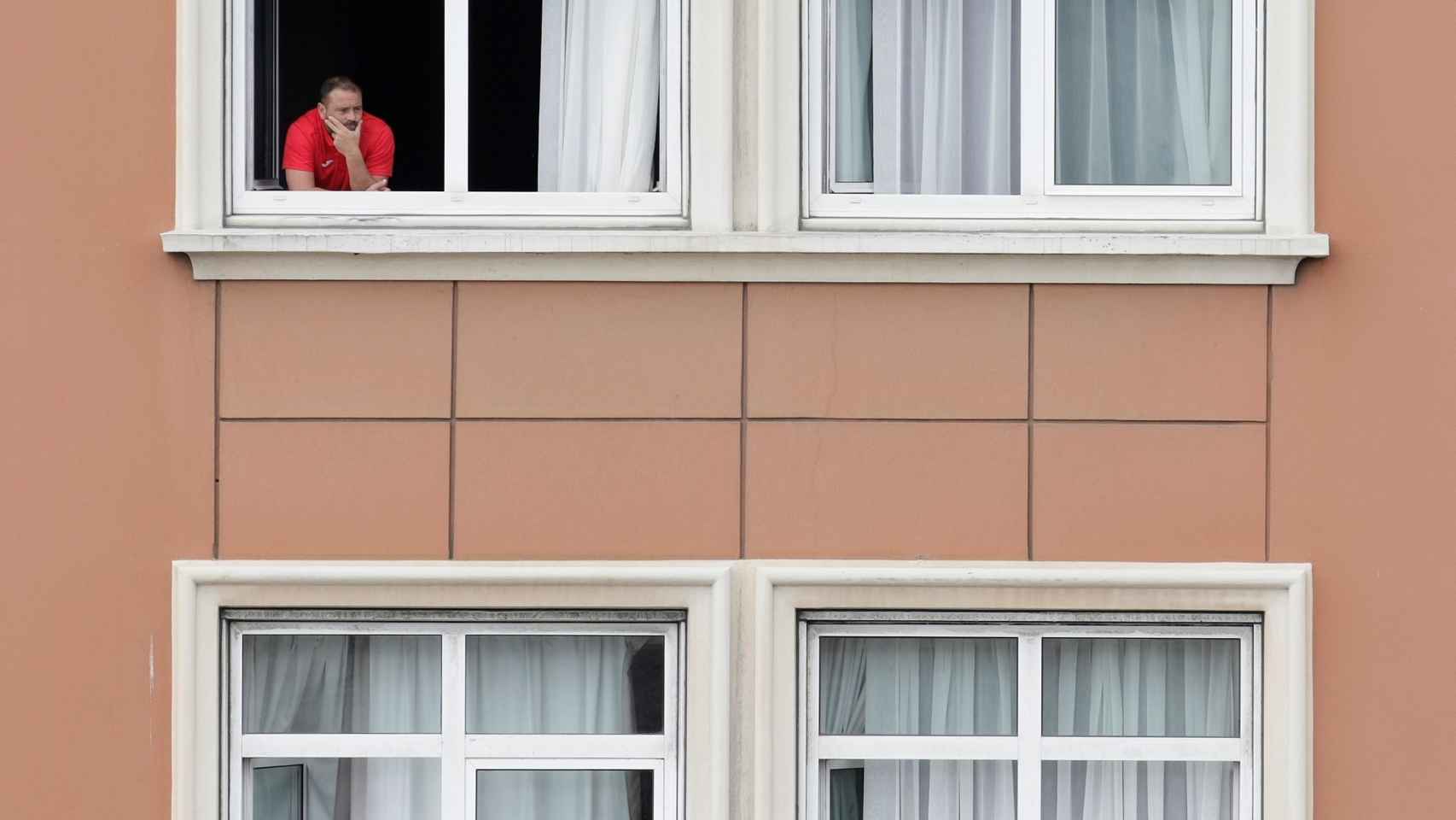 La plantilla del Fuenlabrada sigue confinada en el hotel de A Coruña